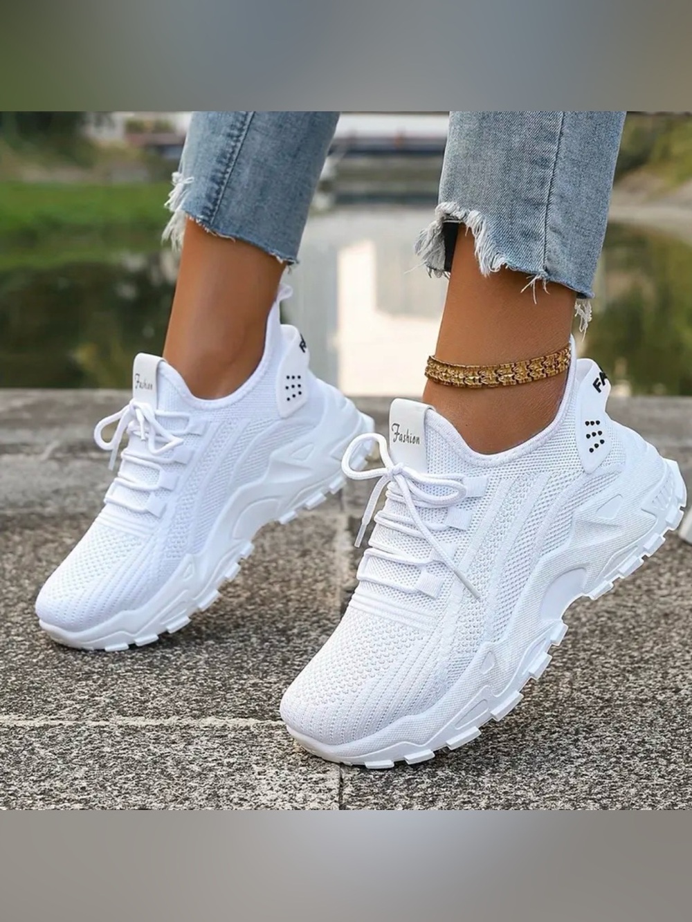 Women's White Season Knit Super Breathable Athletic Sneakers